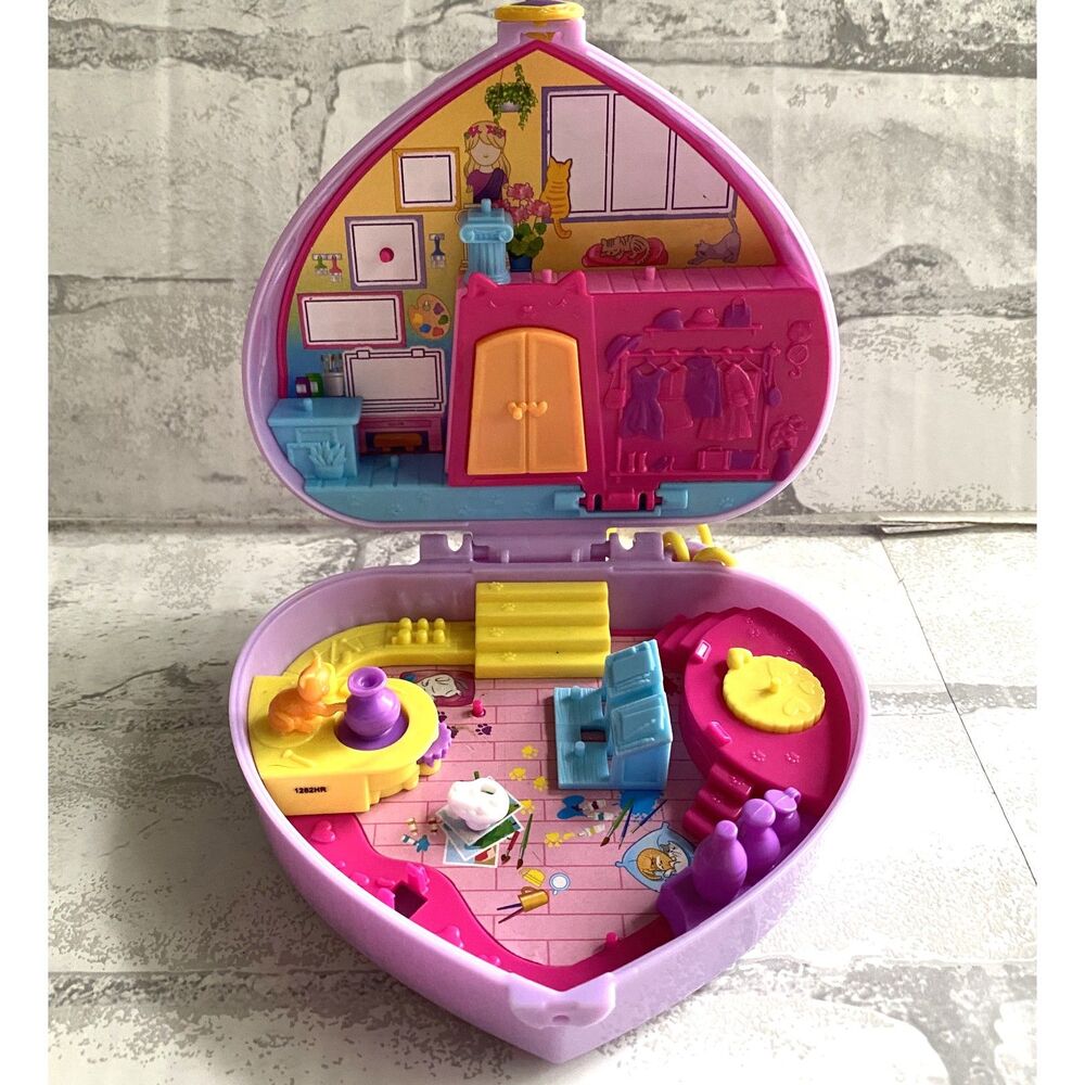 Polly Pocket Starring Shani Art Studio Compact (No Accessories)